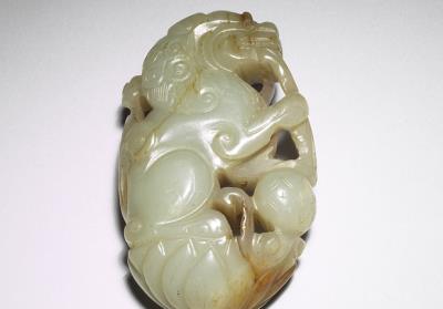 图片[2]-Pei pendant with design of lion playing a ball, Yuan dynasty, 1271-1368 C.E.-China Archive